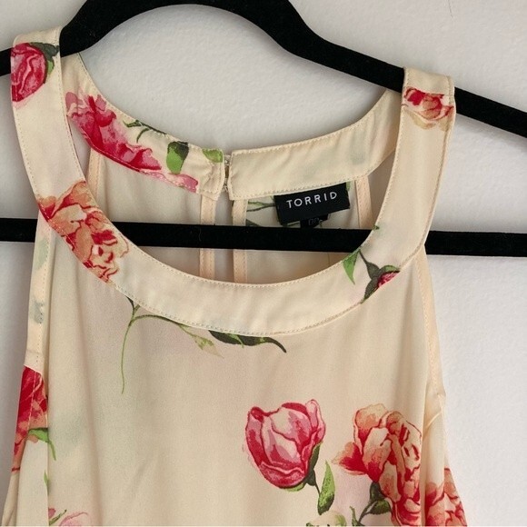Torrid women’s Hi Lo IVORY FLORAL GEORGETTE GODDESS TUNIC TANK Plus Size 00 - Picture 9 of 12